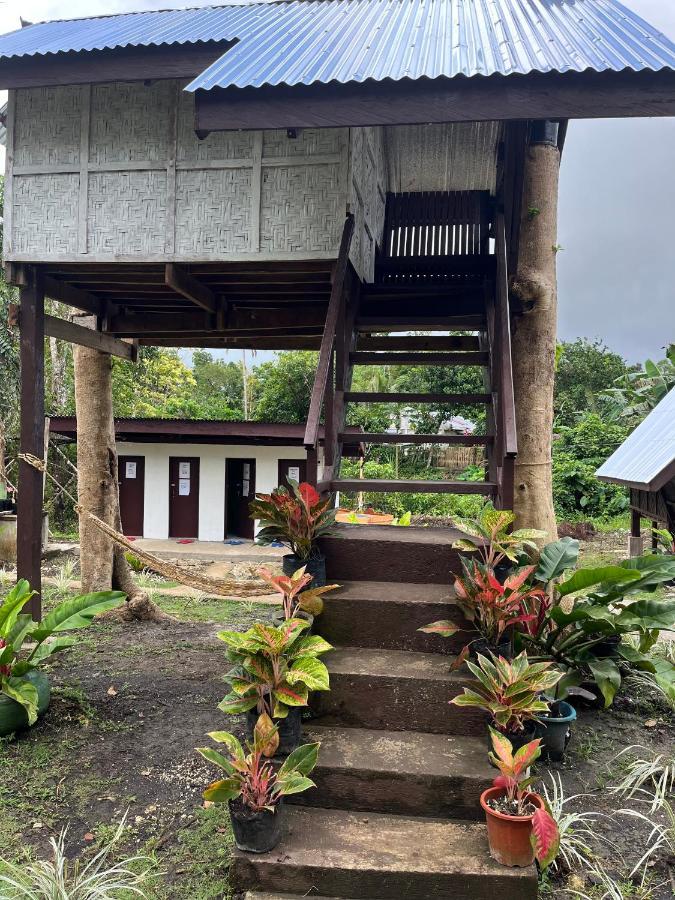 Roca'S Homestay Backpackers Chalet Batuan Exteriér fotografie