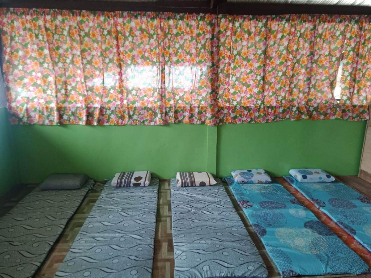 Roca'S Homestay Backpackers Chalet Batuan Exteriér fotografie