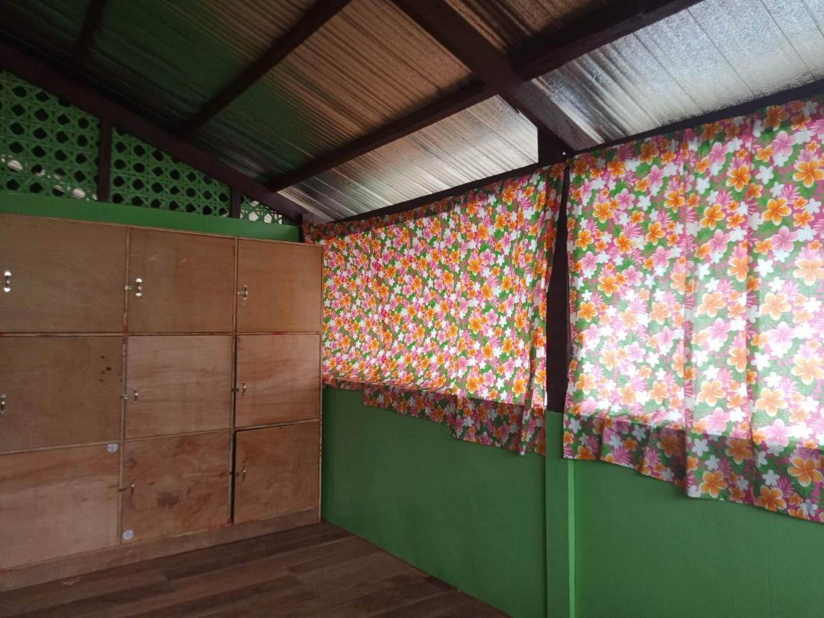 Roca'S Homestay Backpackers Chalet Batuan Exteriér fotografie