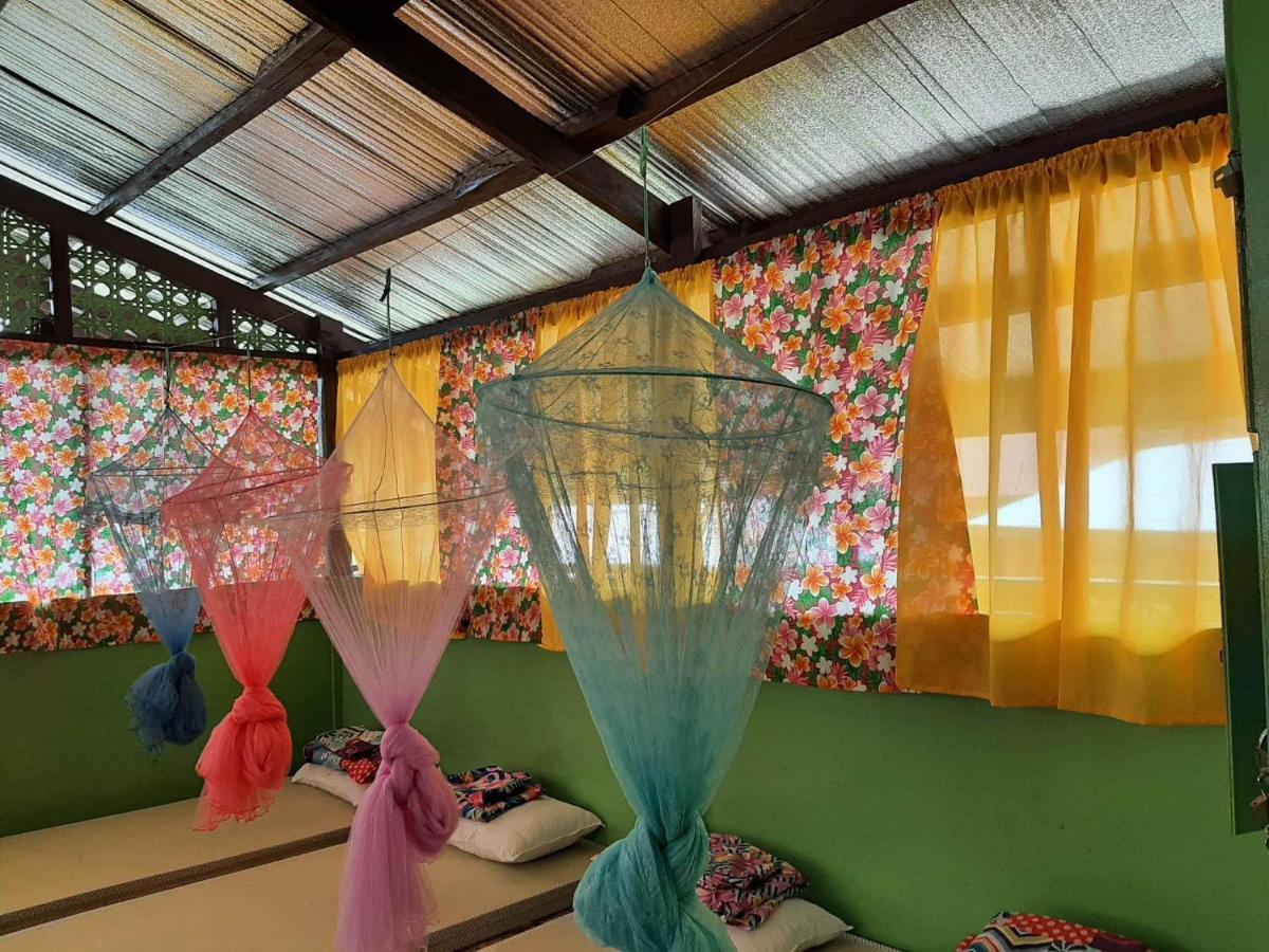 Roca'S Homestay Backpackers Chalet Batuan Exteriér fotografie